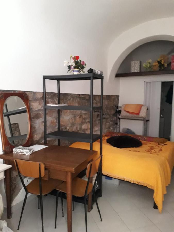 Chez La Cave Apartment Sanremo Bagian luar foto