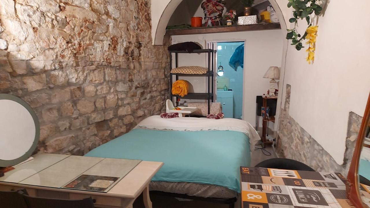 Chez La Cave Apartment Sanremo Bagian luar foto