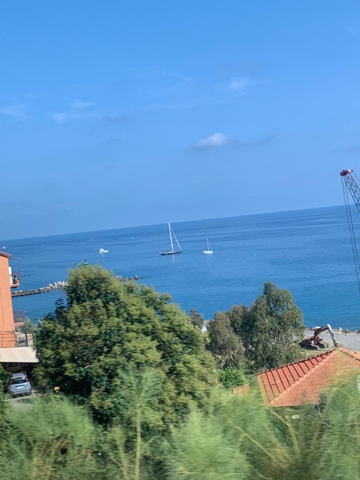 Chez La Cave Apartment Sanremo Bagian luar foto